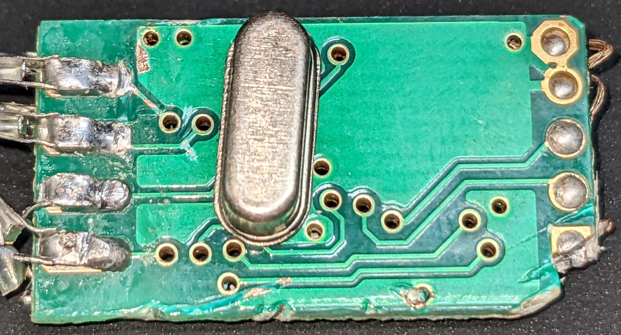 pcb_btm.jpg pcb_btm.jpg