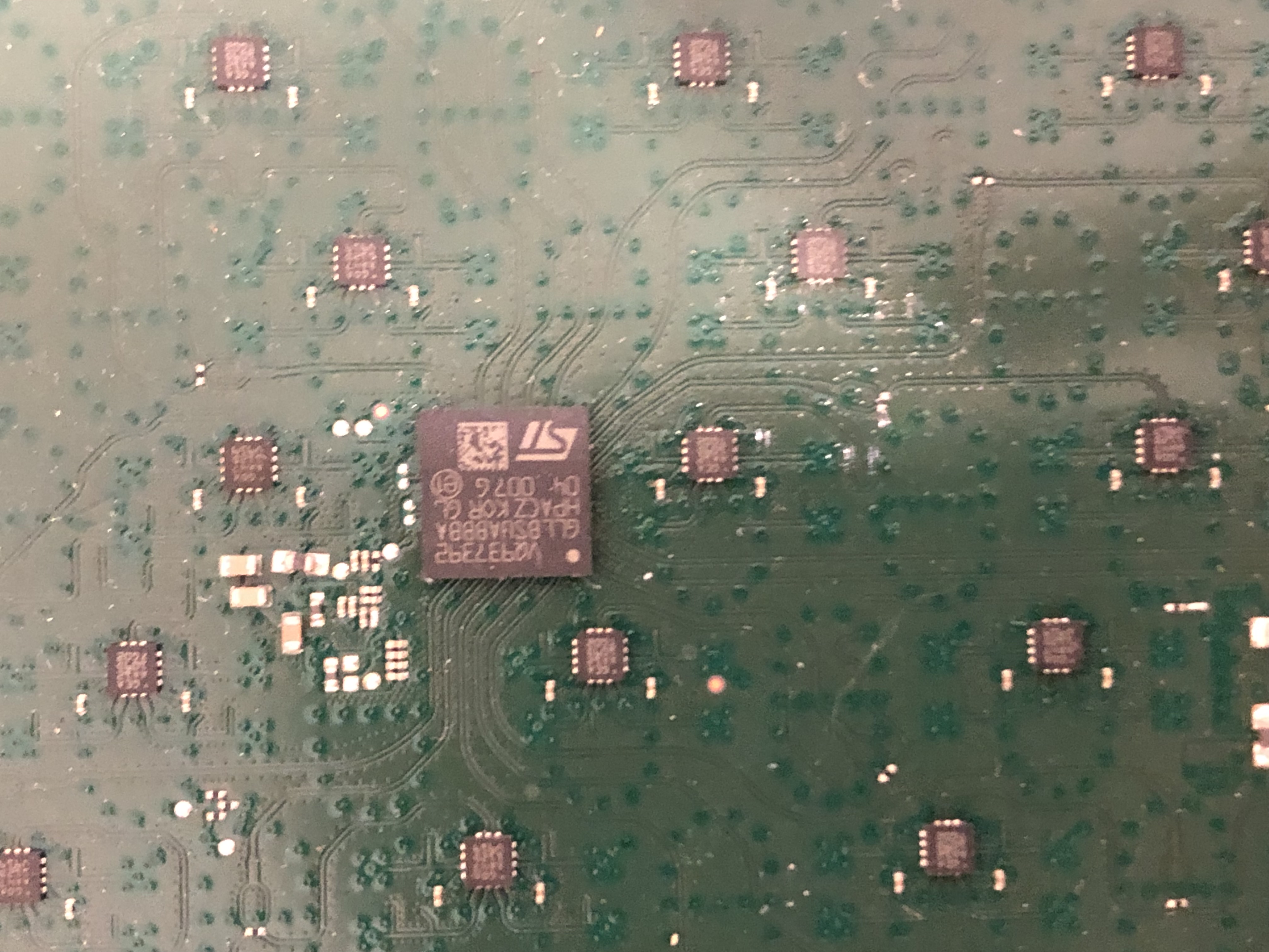 pcb2.jpg pcb2.jpg