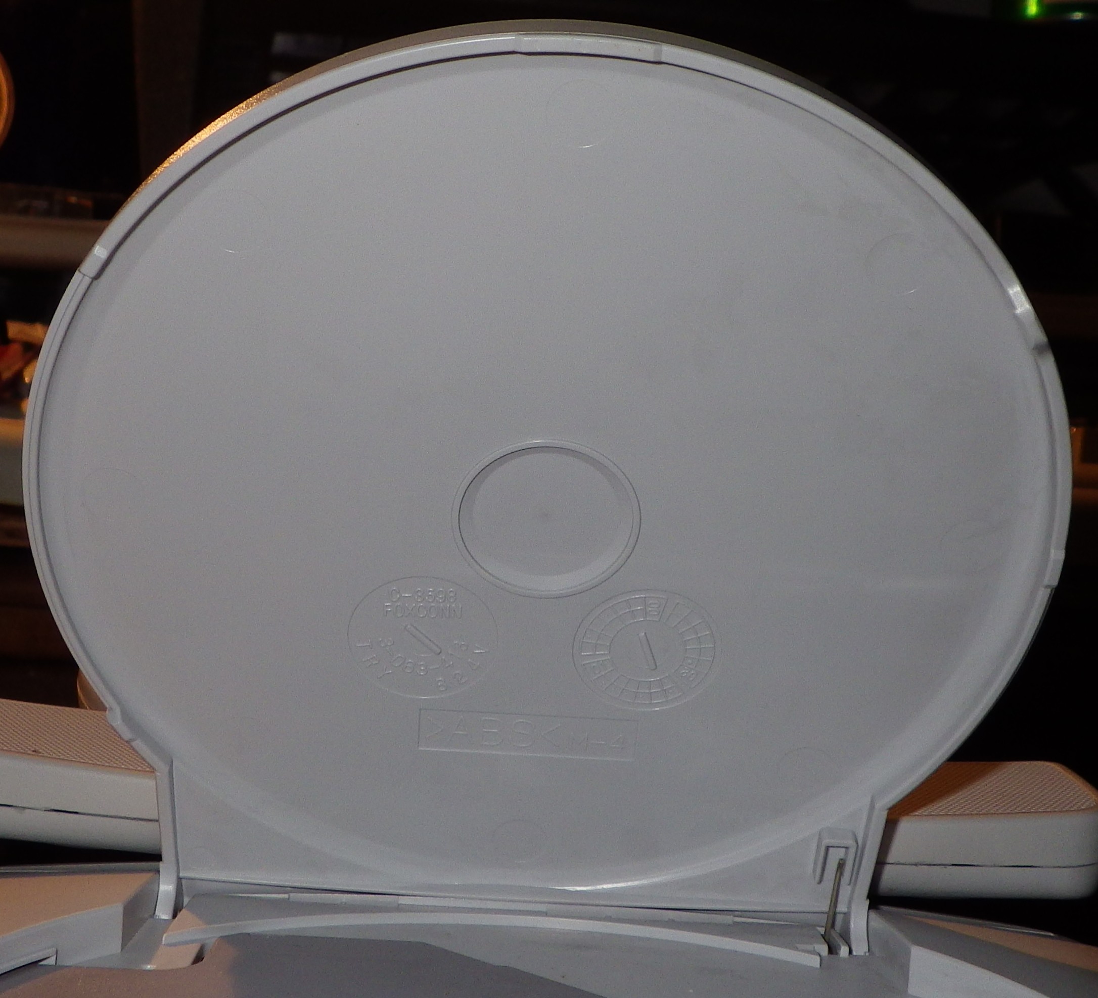 ext_lid_bot.jpg ext_lid_bot.jpg