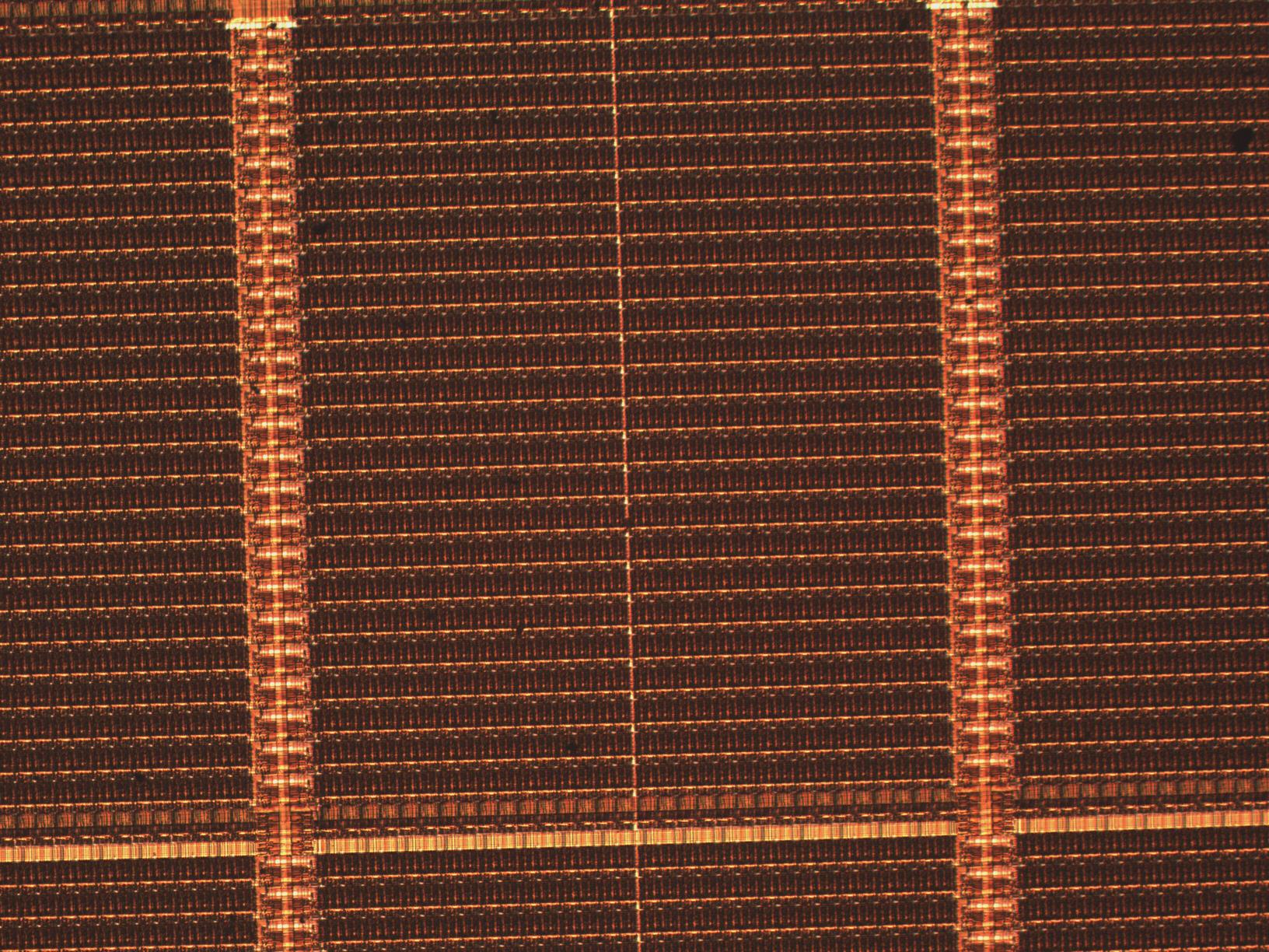 mcmaster:actel:rx5x10a-wafer:22.jpg