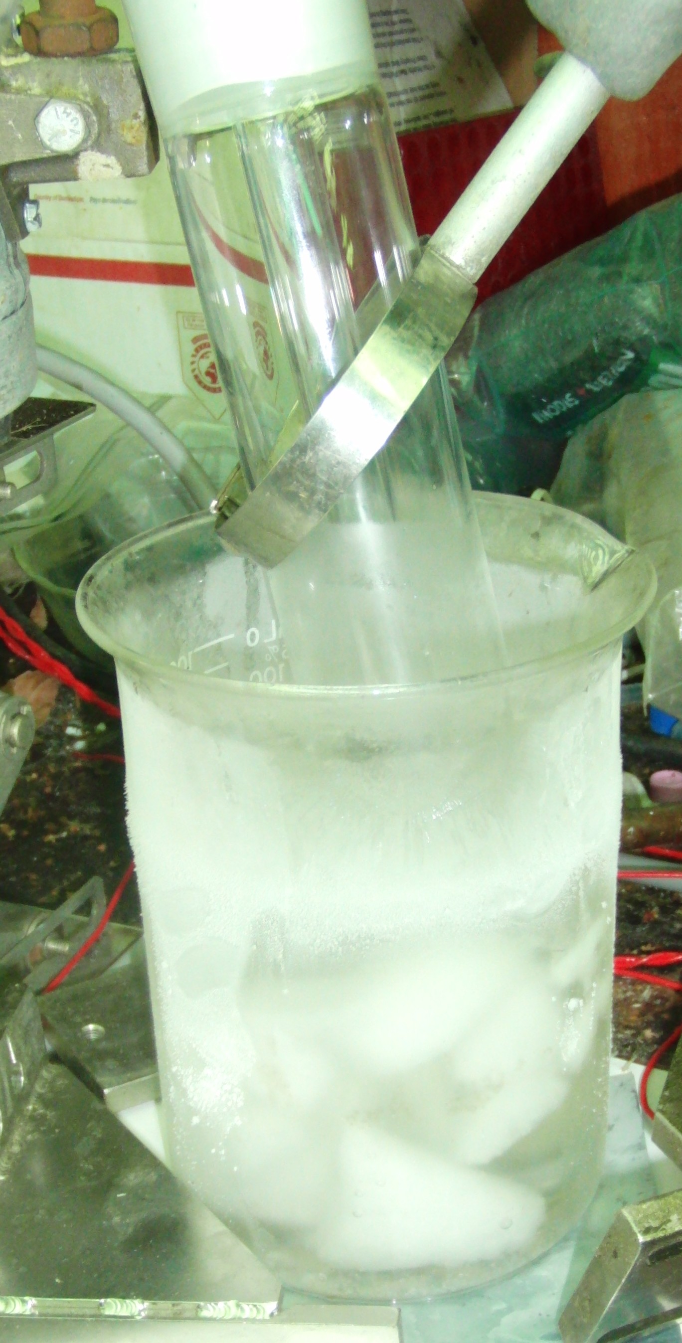 bubbler_chilled_beaker.jpg bubbler_chilled_beaker.jpg