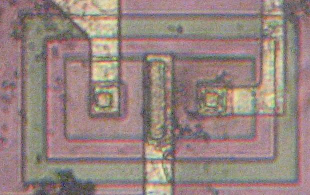 fairchild_4011_transistor.jpg