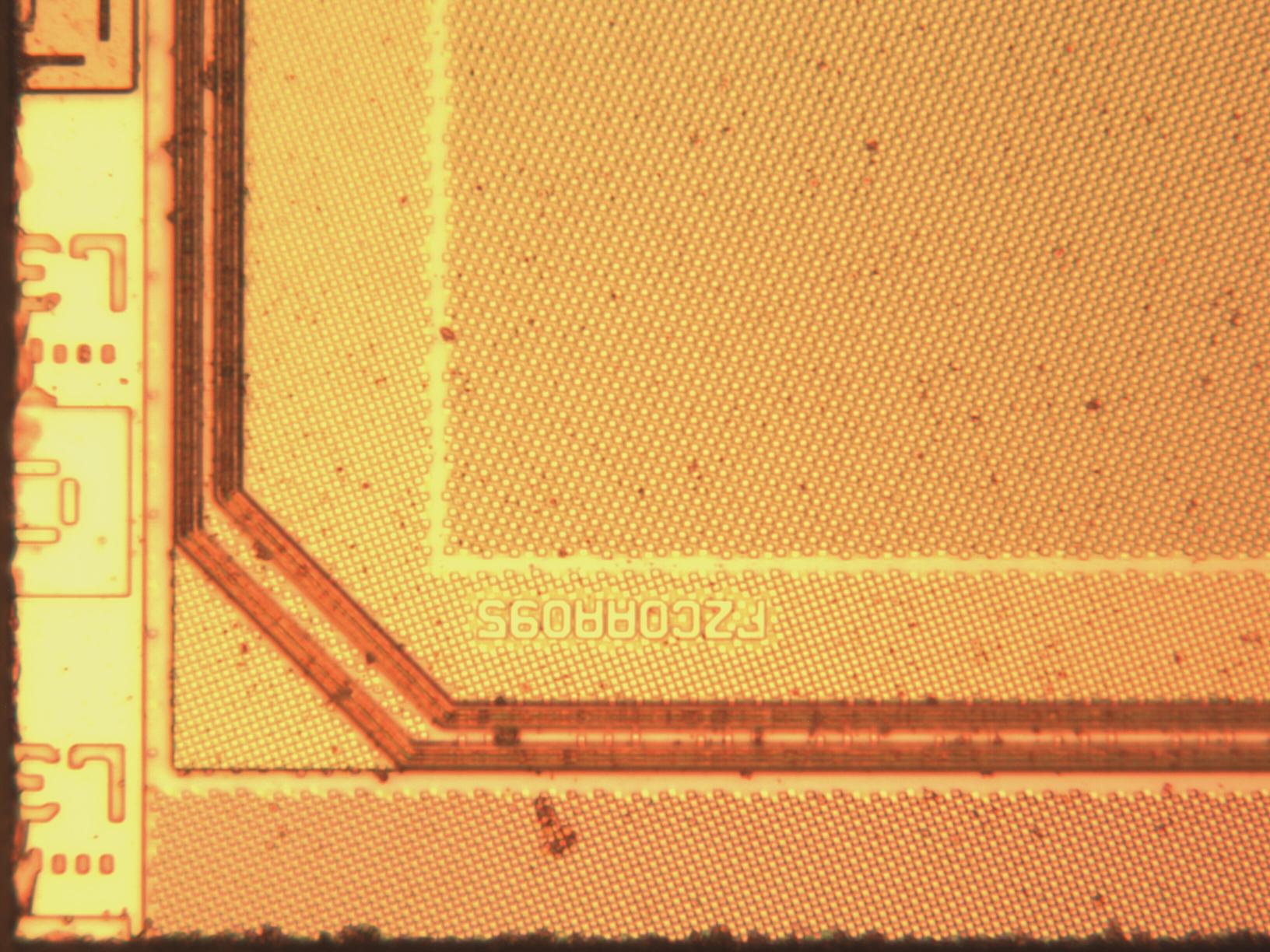 corner_noultra.jpg corner_noultra.jpg