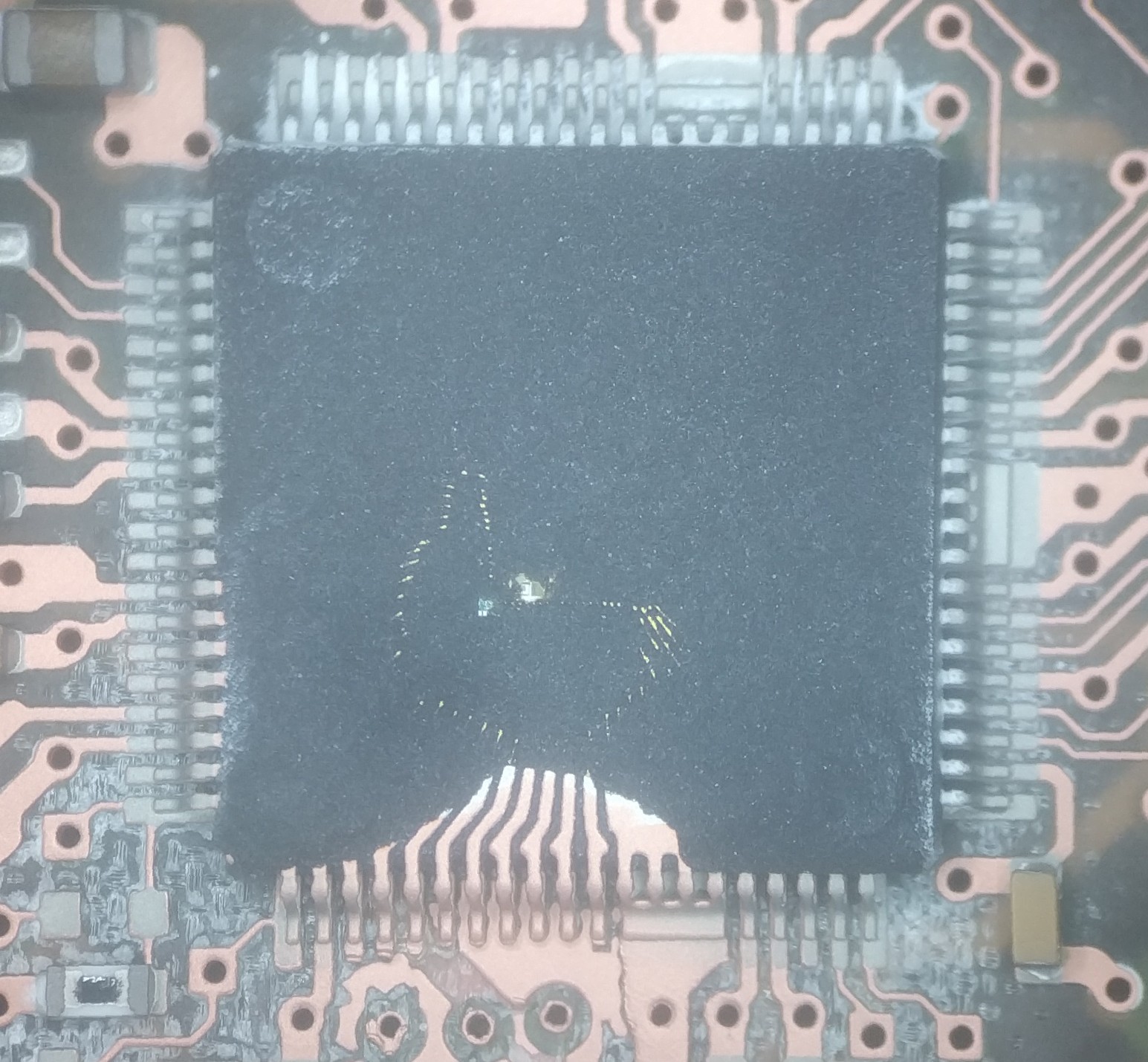 pcb_ic2.jpg pcb_ic2.jpg