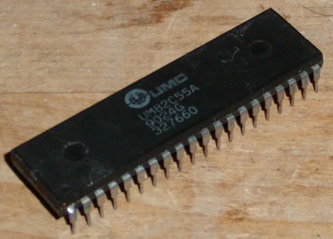 umc_um82c55a_top.jpg